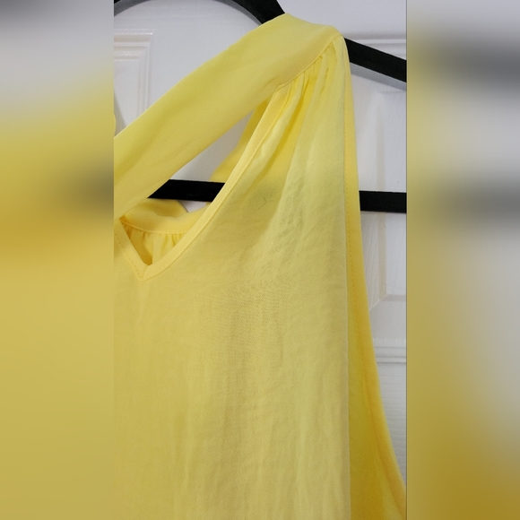 NWT Sunshine Yellow Halter Top - Size Large - Picture 4 of 10